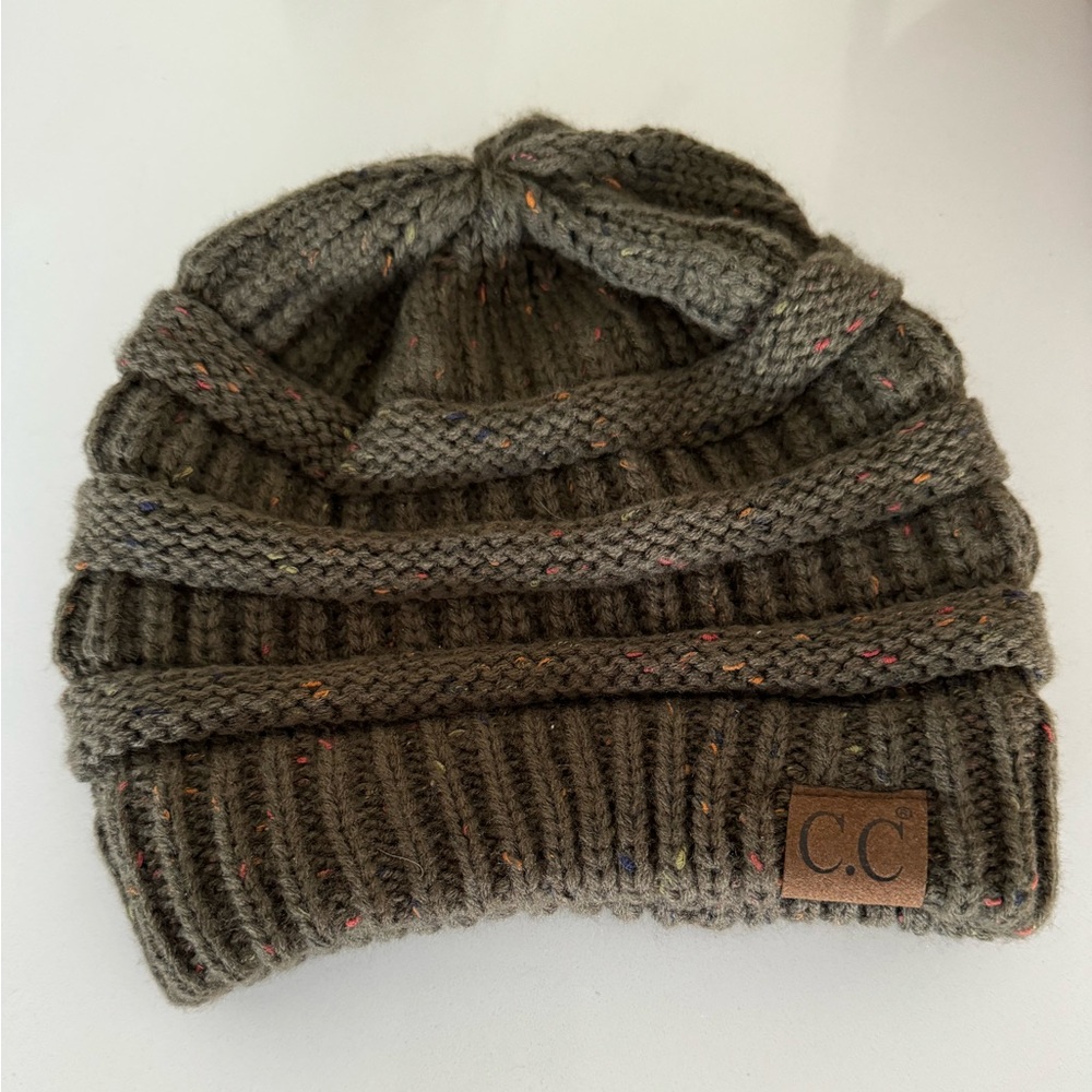 C.C Speckled Knit Beanie - Olive